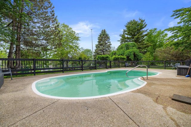 3609 Waterbury LANE, Racine, WI 53403