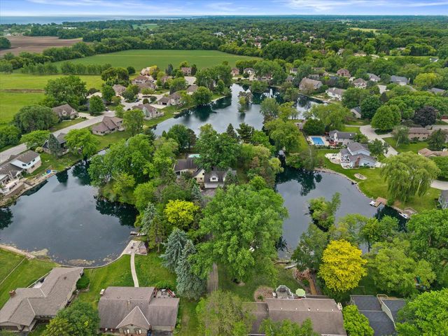 3609 Waterbury LANE, Racine, WI 53403