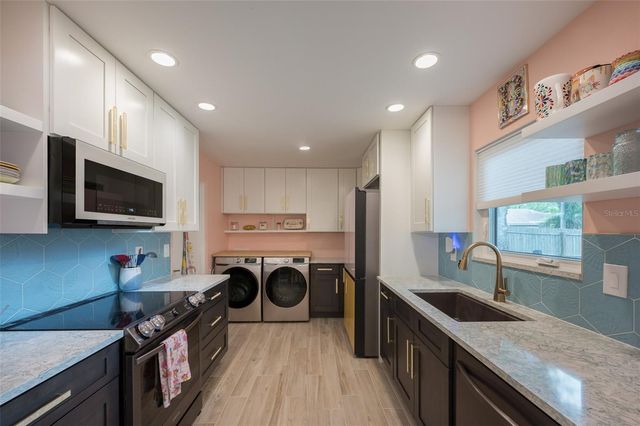 4014 HINA DRIVE, Sarasota, FL 34241