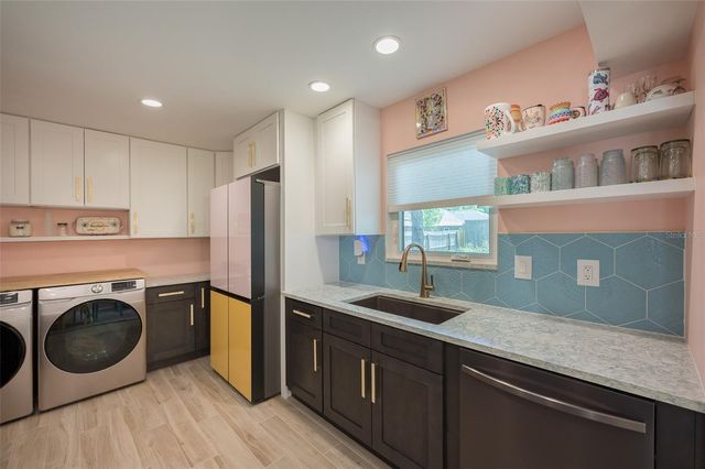 4014 HINA DRIVE, Sarasota, FL 34241