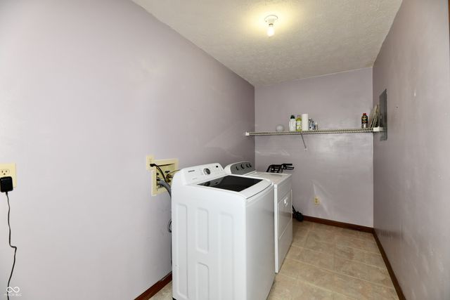 2119 Debello Court, Indianapolis, IN 46214