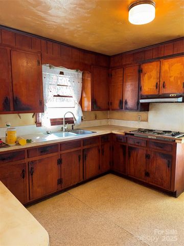 5046 Old Linville Road, Marion, NC 28752