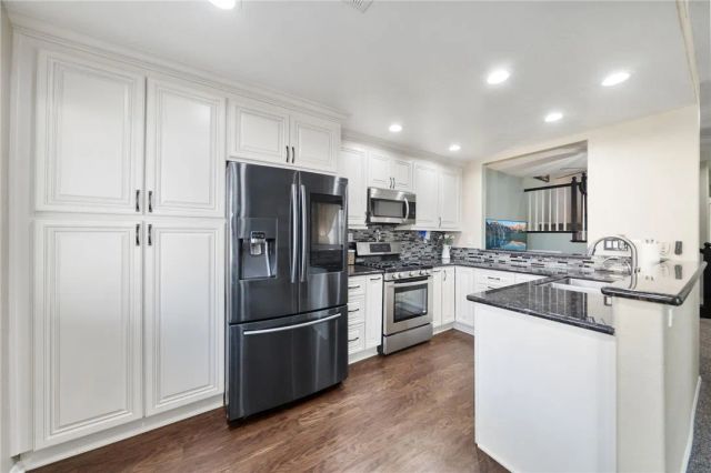 2061 San Antonio Drive, Corona, CA 92882