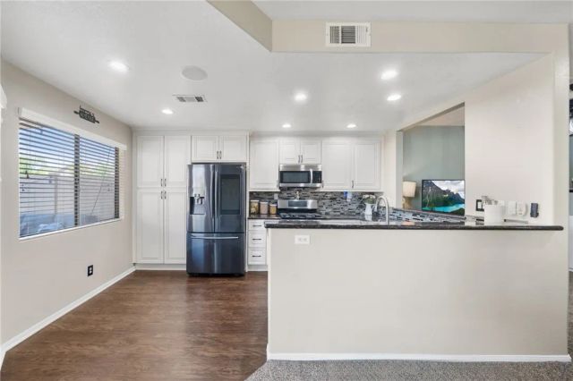 2061 San Antonio Drive, Corona, CA 92882