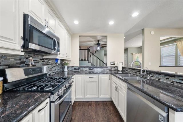 2061 San Antonio Drive, Corona, CA 92882
