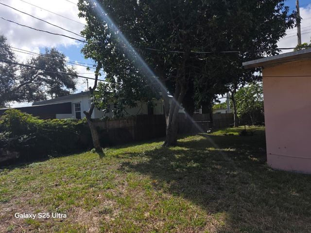 446 NW 119th Street, Miami, FL 33168
