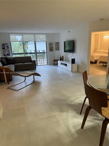 3600 Mystic Pointe Dr 208, Aventura, FL 33180