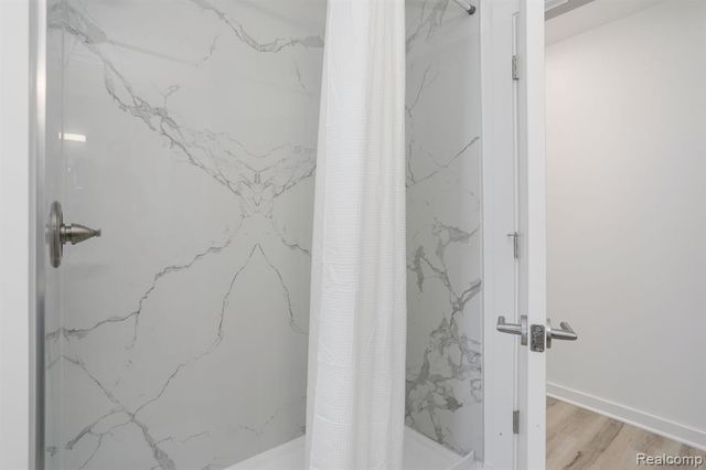 799 E Grand Boulevard 10, Detroit, MI 48207