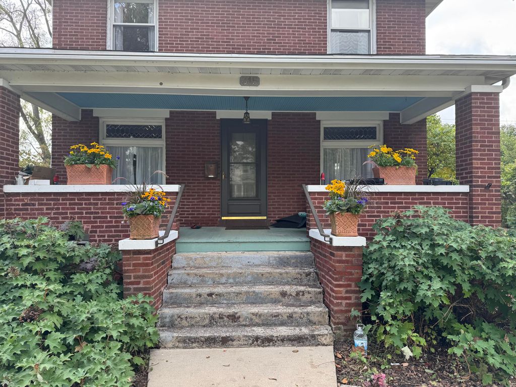 315 Franklin Street, Porter, IN 46304