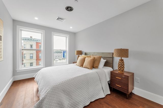 480 West Broadway 7, Boston, MA 02127