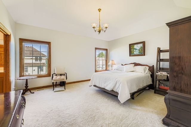 808 James Drive, Hampshire, IL 60140