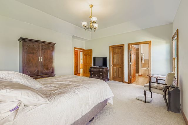 808 James Drive, Hampshire, IL 60140