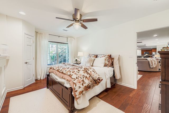 808 James Drive, Hampshire, IL 60140