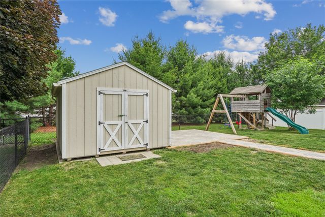 1108 N 9th Street, Indianola, IA 50125