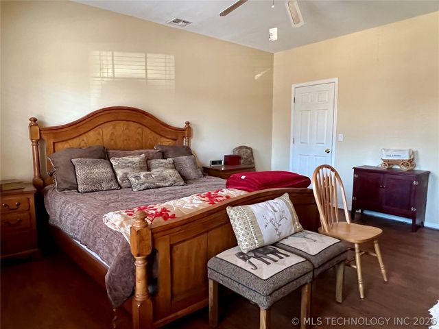 7022 Canadian Drive, Kingston, OK 73439