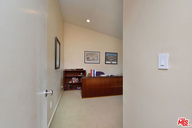 6041 Ellenview Avenue, Woodland Hills (los Angeles), CA 91367