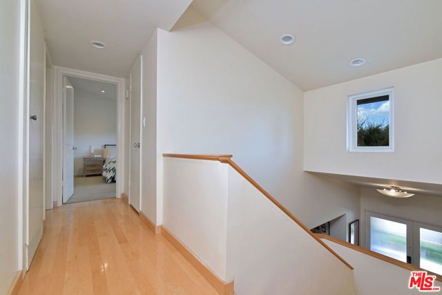 6041 Ellenview Avenue, Woodland Hills (los Angeles), CA 91367