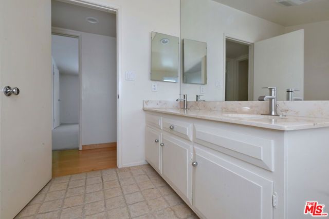 6041 Ellenview Avenue, Woodland Hills (los Angeles), CA 91367