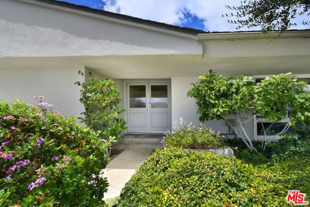 6041 Ellenview Avenue, Woodland Hills (los Angeles), CA 91367