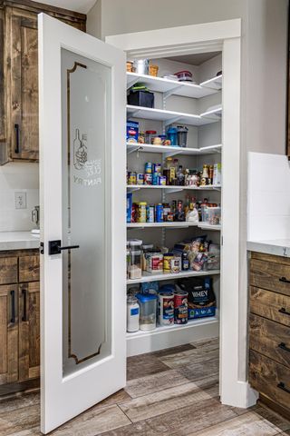 9101 Orangevale Ave, Orangevale, CA 95662