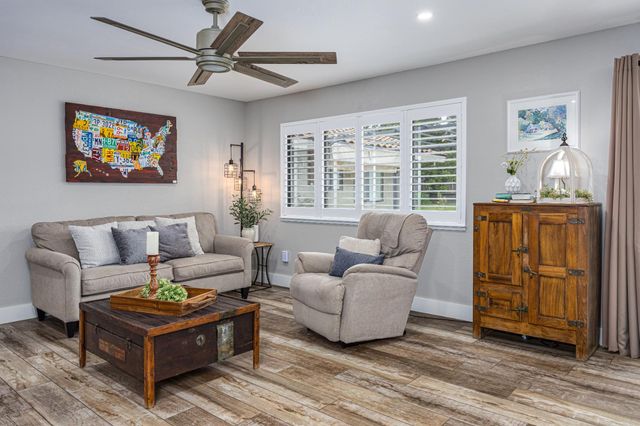 9101 Orangevale Ave, Orangevale, CA 95662