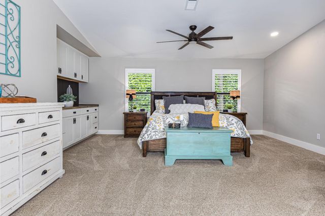 9101 Orangevale Ave, Orangevale, CA 95662