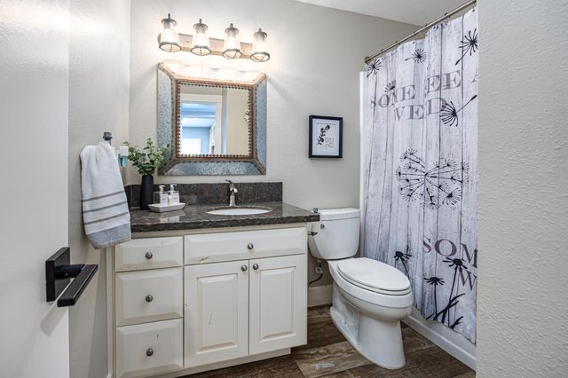 9101 Orangevale Ave, Orangevale, CA 95662