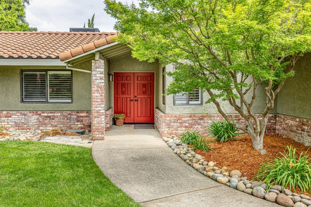 9101 Orangevale Ave, Orangevale, CA 95662