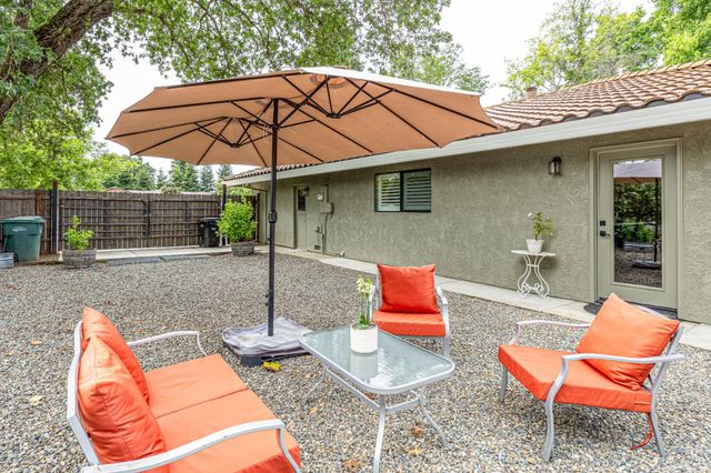 9101 Orangevale Ave, Orangevale, CA 95662