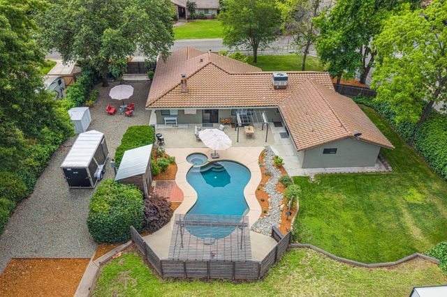 9101 Orangevale Ave, Orangevale, CA 95662