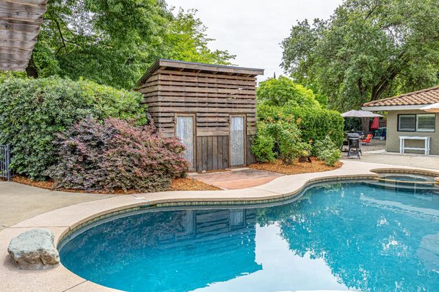 9101 Orangevale Ave, Orangevale, CA 95662