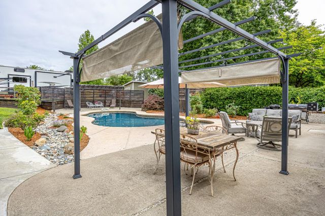 9101 Orangevale Ave, Orangevale, CA 95662