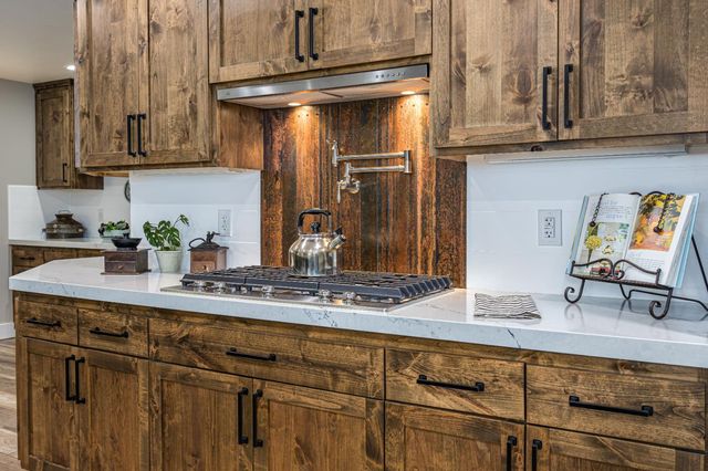 9101 Orangevale Ave, Orangevale, CA 95662