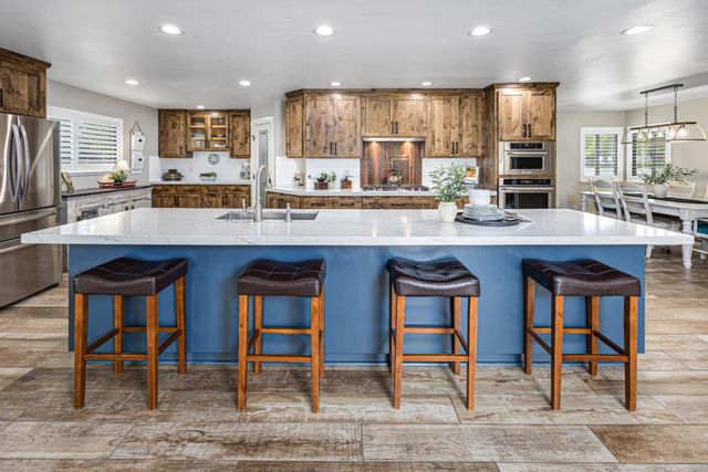 9101 Orangevale Ave, Orangevale, CA 95662