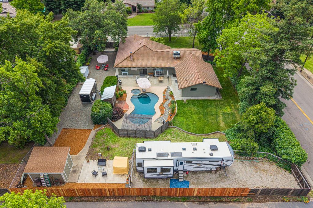 9101 Orangevale Ave, Orangevale, CA 95662