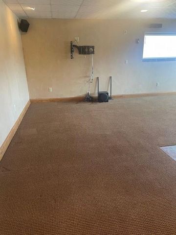 7302 W 157th Terrace, Overland Park, KS 66223