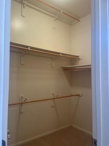 7302 W 157th Terrace, Overland Park, KS 66223