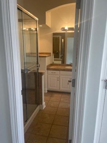 7302 W 157th Terrace, Overland Park, KS 66223