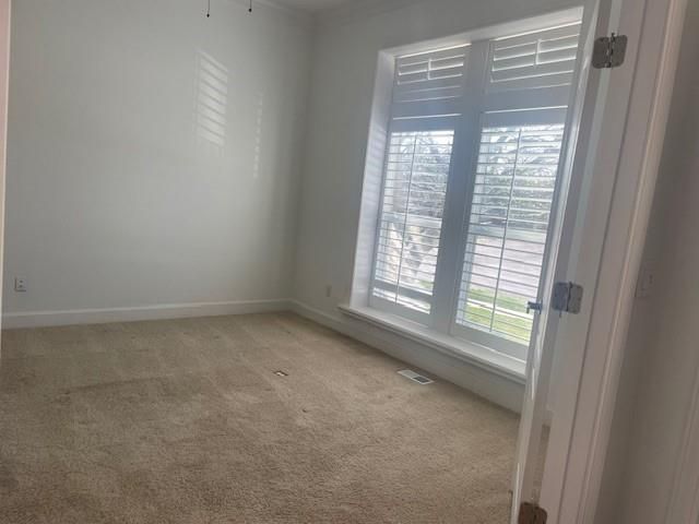 7302 W 157th Terrace, Overland Park, KS 66223