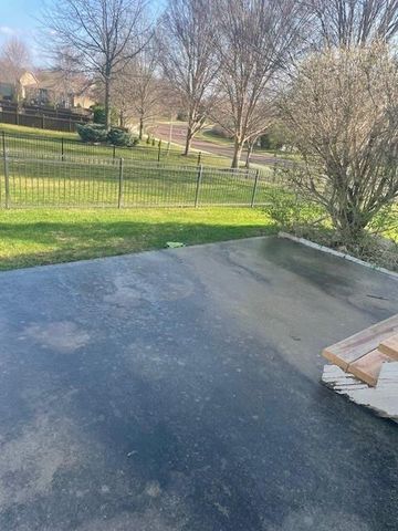 7302 W 157th Terrace, Overland Park, KS 66223