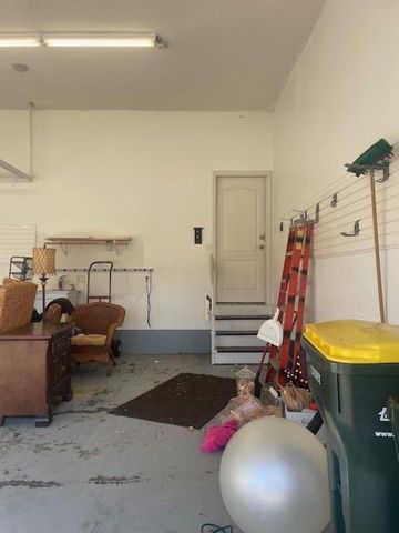 7302 W 157th Terrace, Overland Park, KS 66223