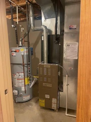 7302 W 157th Terrace, Overland Park, KS 66223