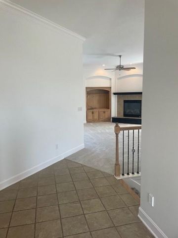 7302 W 157th Terrace, Overland Park, KS 66223