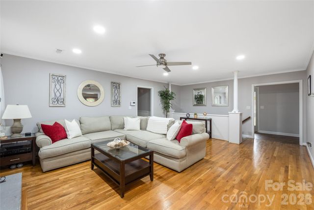 113 Scottsmoor Drive, Charlotte, NC 28214