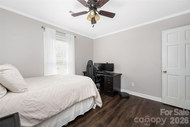 113 Scottsmoor Drive, Charlotte, NC 28214