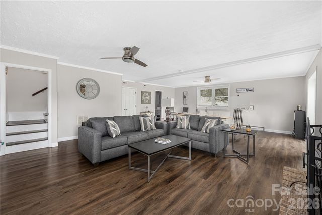 113 Scottsmoor Drive, Charlotte, NC 28214