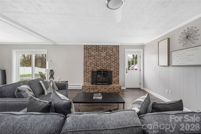 113 Scottsmoor Drive, Charlotte, NC 28214