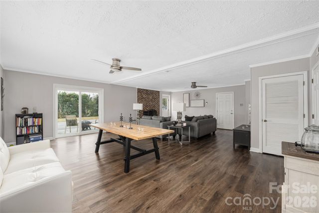 113 Scottsmoor Drive, Charlotte, NC 28214