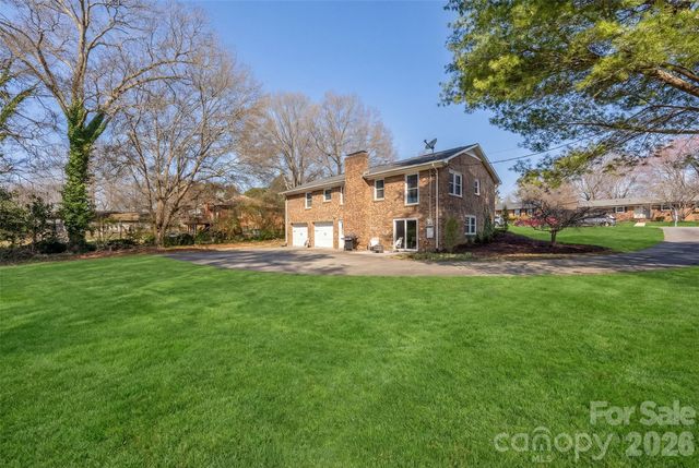 113 Scottsmoor Drive, Charlotte, NC 28214