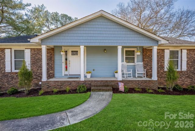 113 Scottsmoor Drive, Charlotte, NC 28214